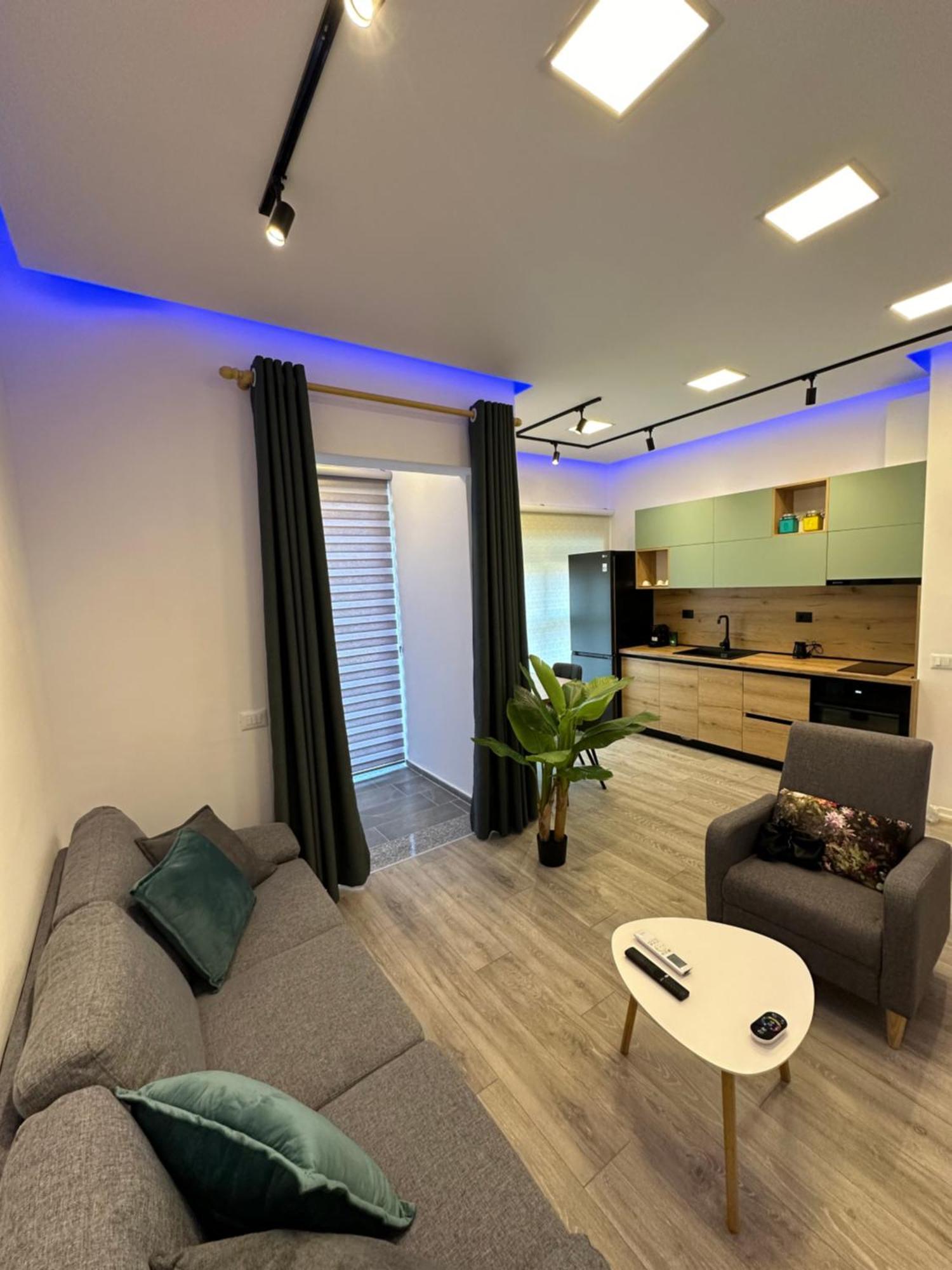 Sunflower Apartment Tiran Dış mekan fotoğraf