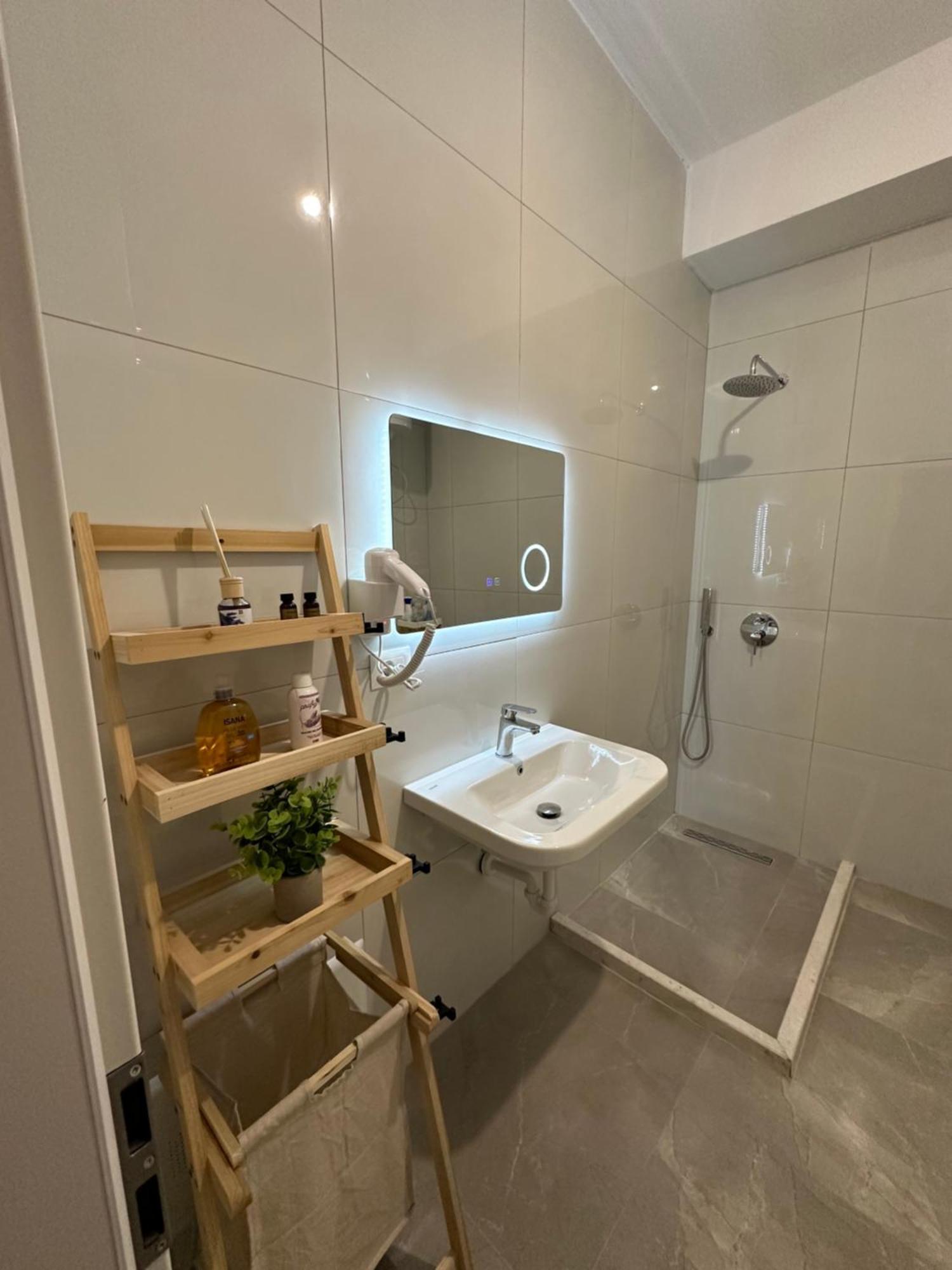 Sunflower Apartment Tiran Dış mekan fotoğraf