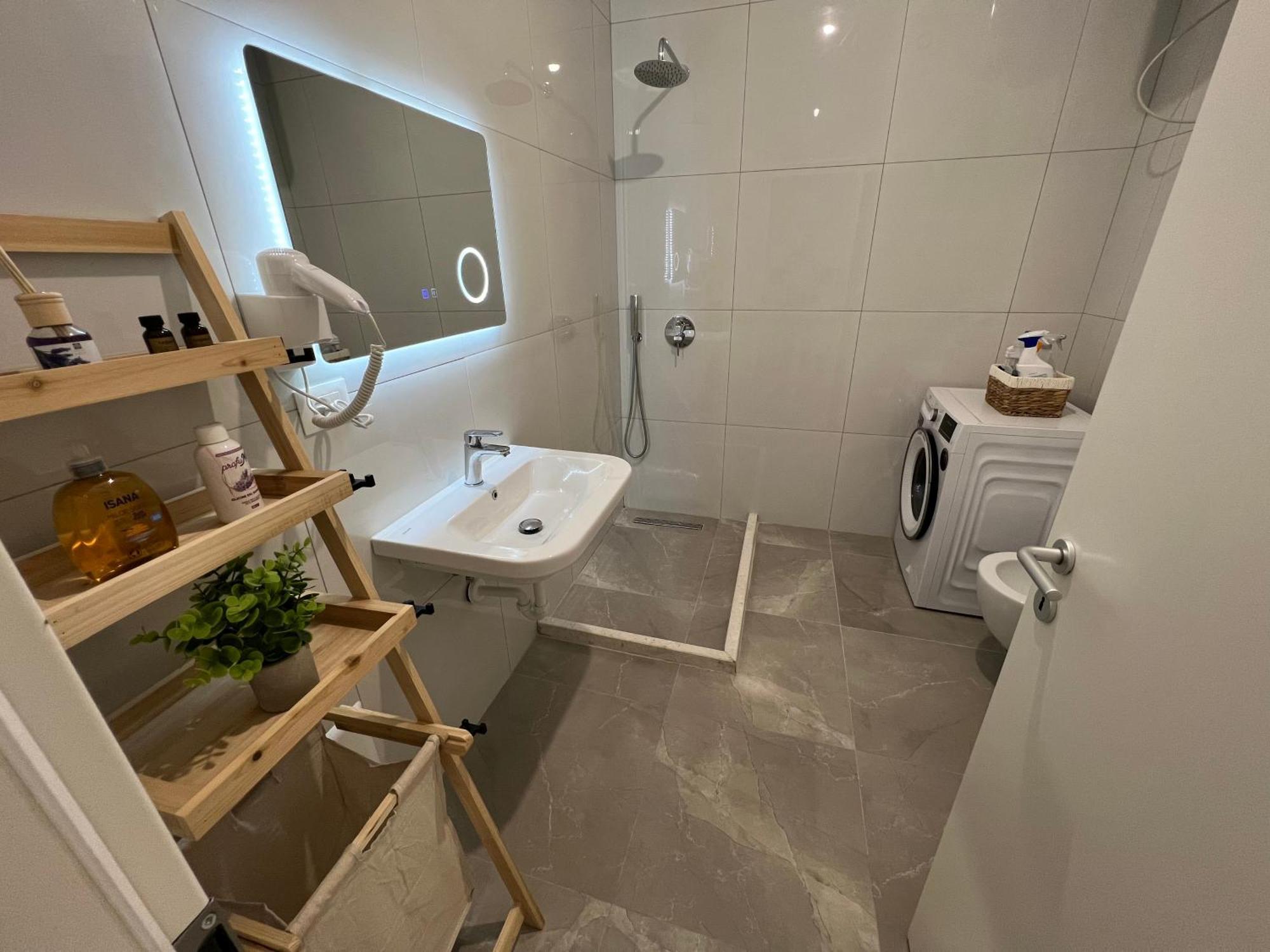 Sunflower Apartment Tiran Dış mekan fotoğraf